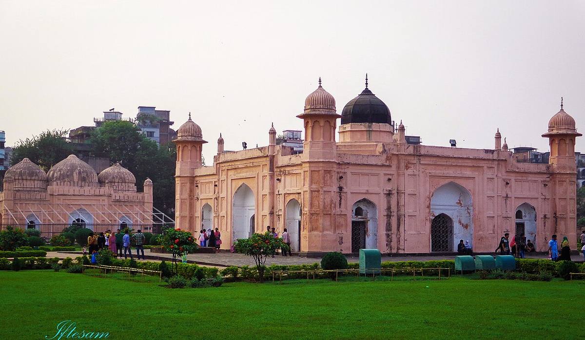 The Lalbagh Fort mosque in Old Dhaka